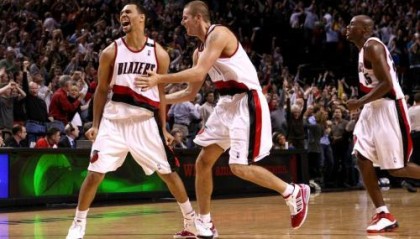  艾顿护框改变战局走向，开拓者凭借防守逆袭击败马刺