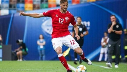  圣埃蒂安定位球配合精妙头槌破门制胜  